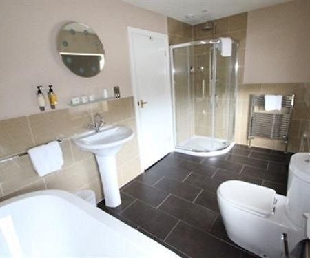 The Three Acres Inn & Restaurant Huddersfield Eksteriør billede
