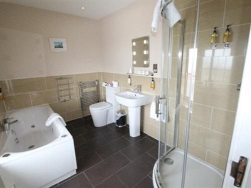 The Three Acres Inn & Restaurant Huddersfield Eksteriør billede